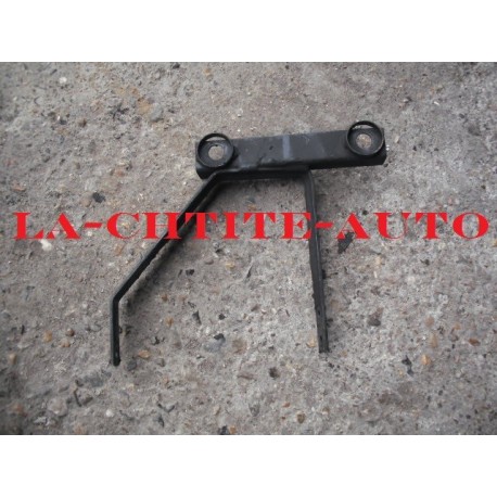 SUPPORT INFERIEUR RADIATEUR KUBOTA