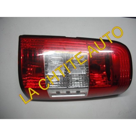 FEUX ARRIERE CRISTAL NEUF PASSAGER XTOO PH.2
