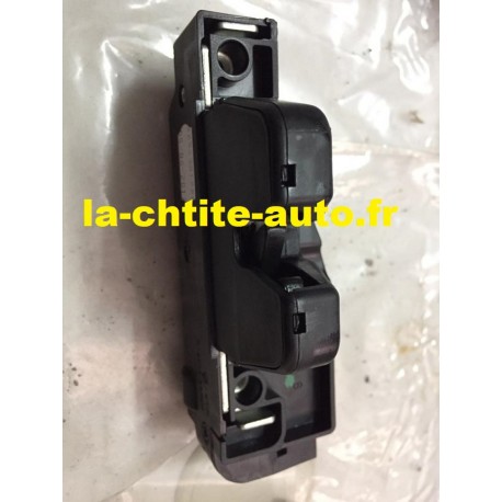 FERMETURE DE COFFRE MICROCAR MGO