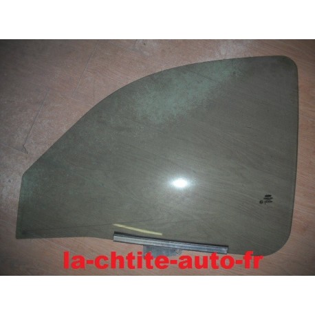 VITRE CONDUCTEUR LIGIER