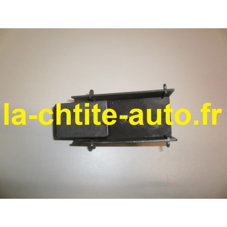 POIGNEE D'OUVERTURE DE PORTE AIXAM 