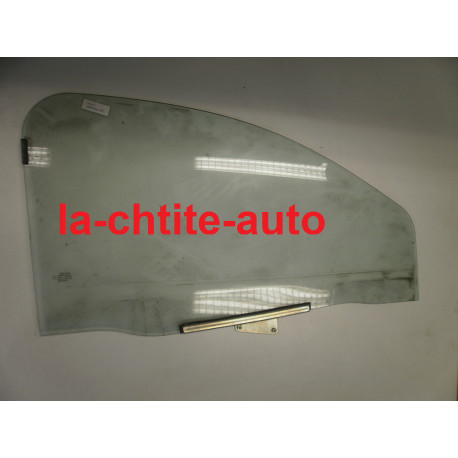 VITRE DE PORTE PASSAGER  D'OCCASION MICROCAR MGO-M8