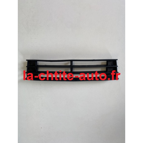 CALANDRE BAS DE PARE CHOC AVANT